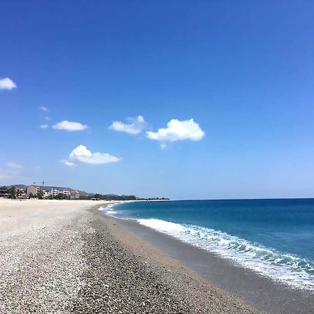 Apartamento La Mansarda Marina di Gioiosa Ionica Exterior foto
